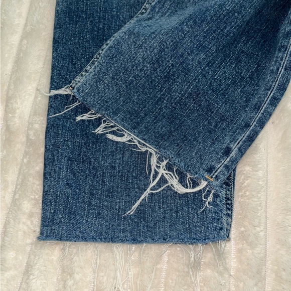 Old Navy Mid-Rise Boyfriend Straight Ripped Cut-Off Jeans • Size 14 - Picture 5 of 12